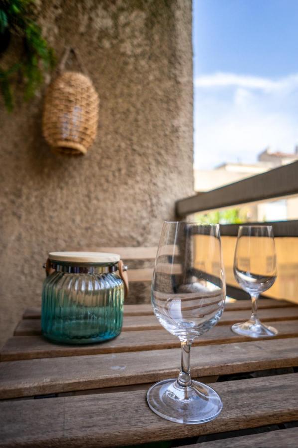 Appartement Terrasse Vieux Port Cour Julien Marsella Exterior foto